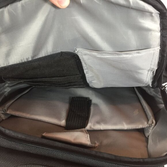 Everki Professional Backpack 19' Black Ballistic Nylon Multiple Compartments - Picture 4 of 12